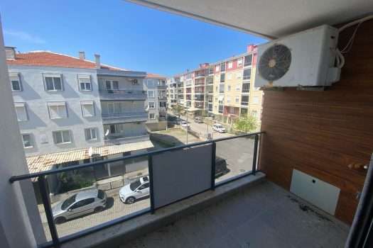 Sarımsaklı Merkezde Satılık Sıfır Asansörlü 2+1 Daire