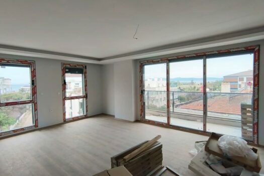 Sarımsaklı geniş salonlu satılık sıfır daire