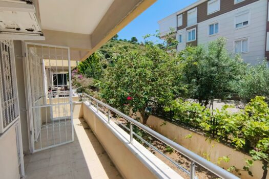 Sarımsaklı'da Ebeveyn Banyolu Bahçe Katı 3+1 Satılık Daire